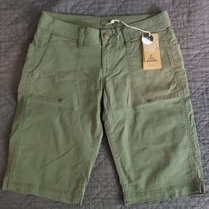 Prana Larissa Knicker cargo shorts, sz 2